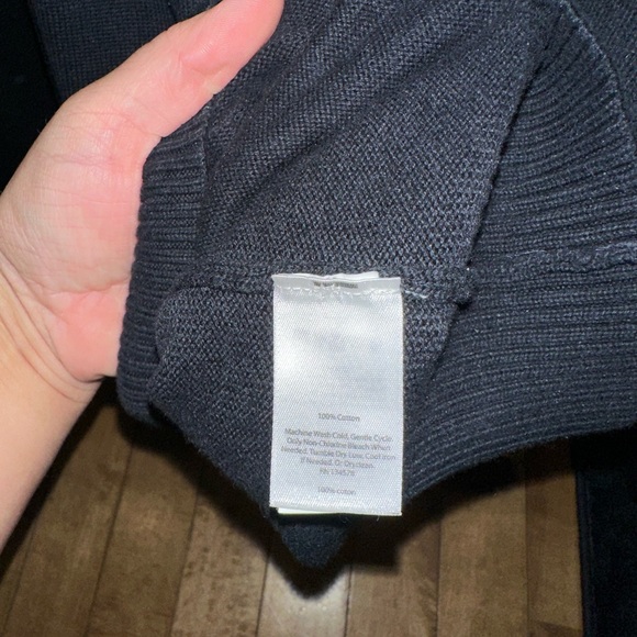 Vineyard Vines 1/4-Zip Club Sweater - Picture 3 of 6